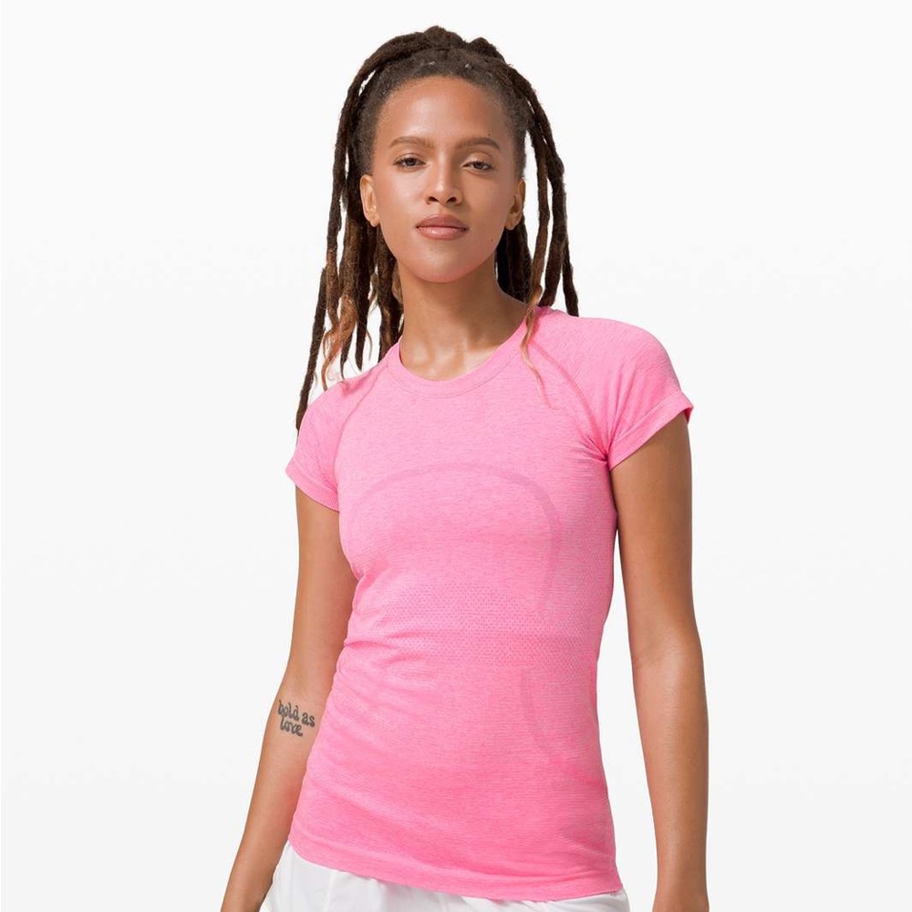 lululemon swiftly tech short sleeve size 6 in light pink